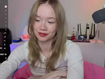 Alicecutey  live sex cam