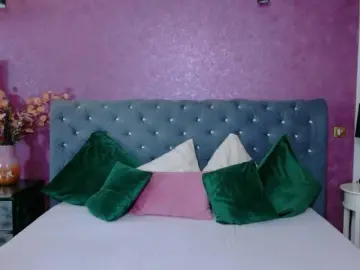 CarlaReys  live sex cam