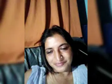 FiestyQueen  live sex cam