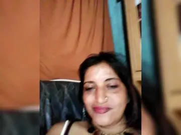 FiestyQueen  live sex cam