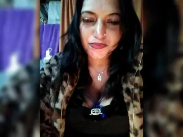 FiestyQueen  live sex cam