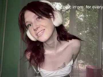 KarriMcinroy  live sex cam