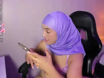Nahid-Jaziri  live sex cam