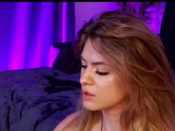 NayaQuinn  live sex cam