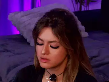 NayaQuinn  live sex cam