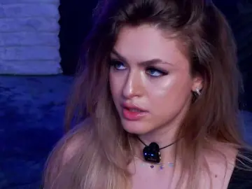 NayaQuinn  live sex cam