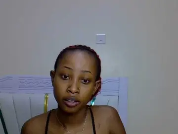 PetiteNoir  live sex cam