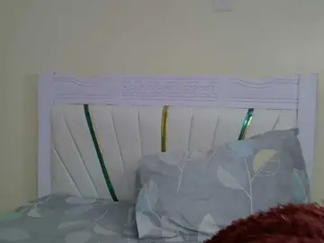 PetiteNoir  live sex cam