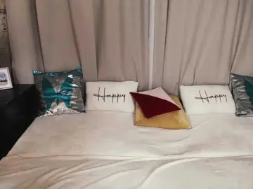 Unusual-G  live sex cam