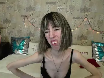 Unusual-G  live sex cam