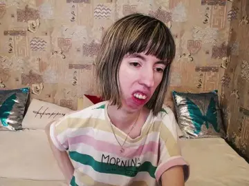 Unusual-G  live sex cam