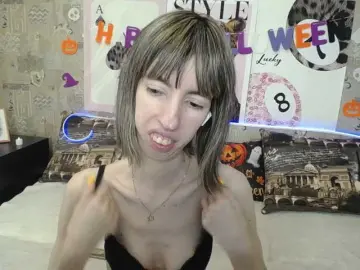 Unusual-G  live sex cam
