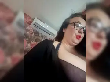 ViktoryDimond  live sex cam