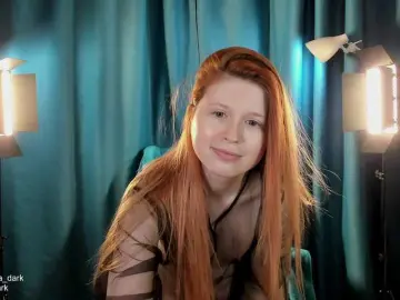 Aliska-dark  live sex cam