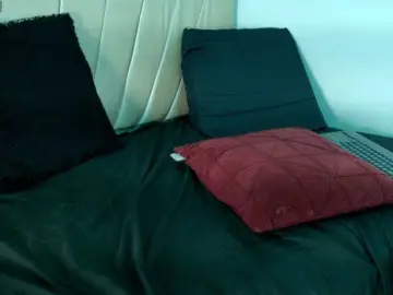 Mikoto-urab  live sex cam