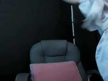 Viktoria-davis  live sex cam