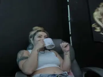 Viktoria-davis  live sex cam