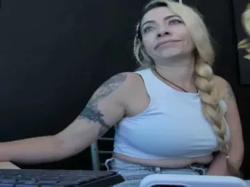 Viktoria-davis  live sex cam