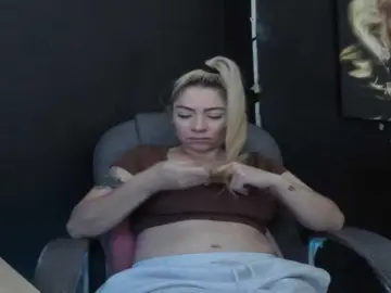 Viktoria-davis  live sex cam