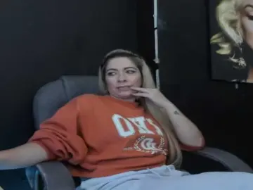 Viktoria-davis  live sex cam