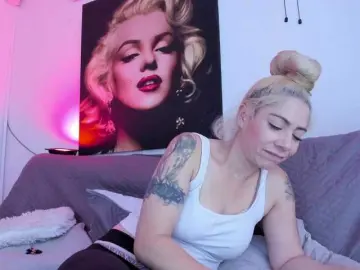 Viktoria-davis  live sex cam