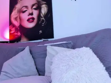Viktoria-davis  live sex cam