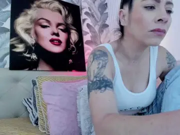 Viktoria-davis  live sex cam
