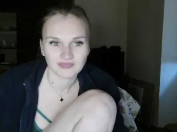 LisaLovHoney  live sex cam