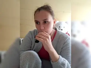 LisaLovHoney  live sex cam