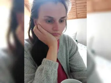 LisaLovHoney  live sex cam