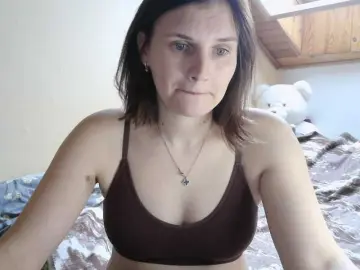 LisaLovHoney  live sex cam