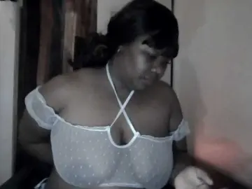 P-Honeybunnie21  live sex cam