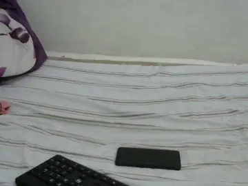 PrettyOne1  live sex cam