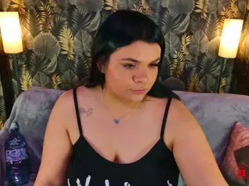 ThiccMady  live sex cam