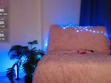 Zeeeme  live sex cam