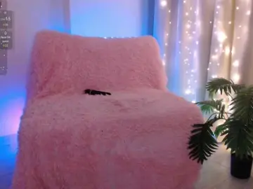 Zeeeme  live sex cam