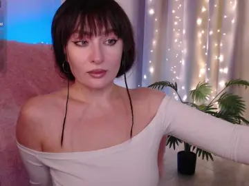 Zeeeme  live sex cam