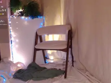 Zeeeme  live sex cam