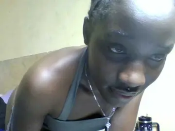 Sexychoco254  live sex cam