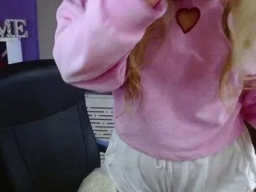 Soft-zoey  live sex cam