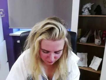 Soft-zoey  live sex cam