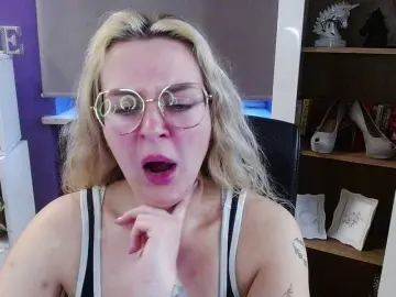 Soft-zoey  live sex cam