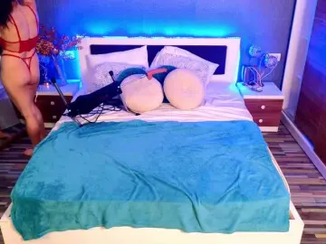 EmmaGunner  live sex cam