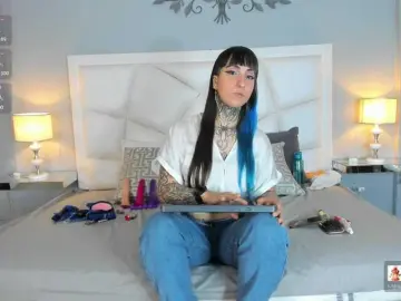 Izzy-Moon  live sex cam