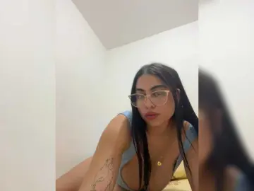 SidneyRoux  live sex cam