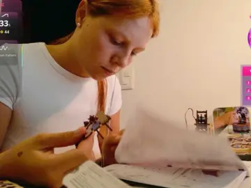 ViktoriaSillk  live sex cam