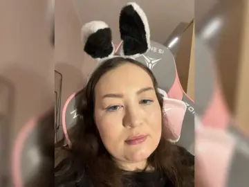 -tiny-nika-  live sex cam