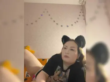 -tiny-nika-  live sex cam