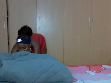 BradBubble  live sex cam