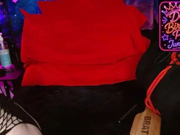 Daddysprincess90699  live sex cam